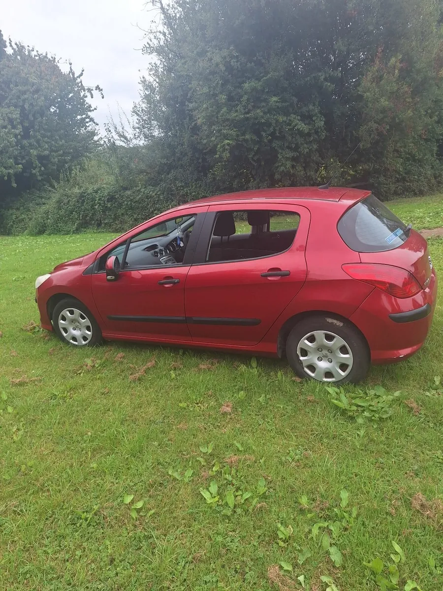 Peugeot 308 2010 - Image 4