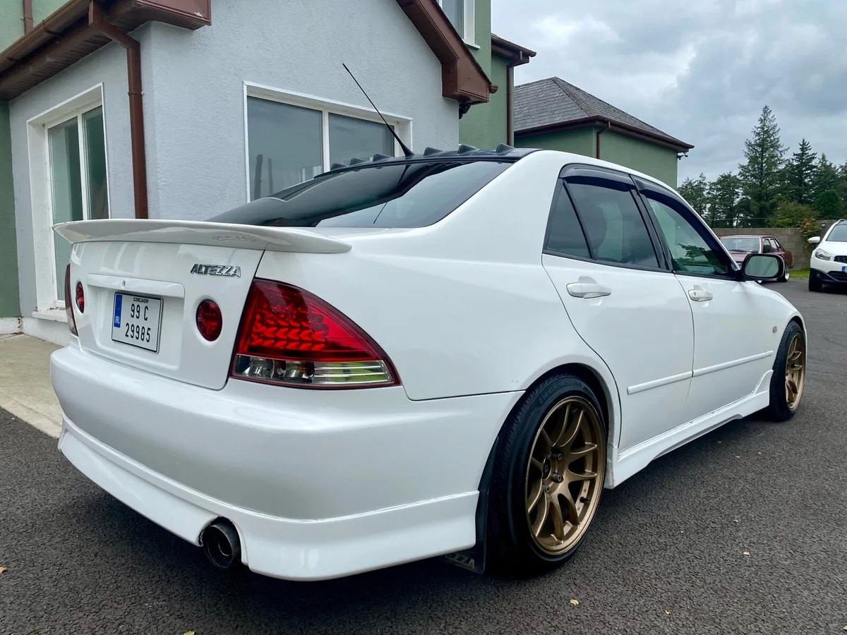 TOYOTA ALTEZZA *NEW NCT* - Image 2