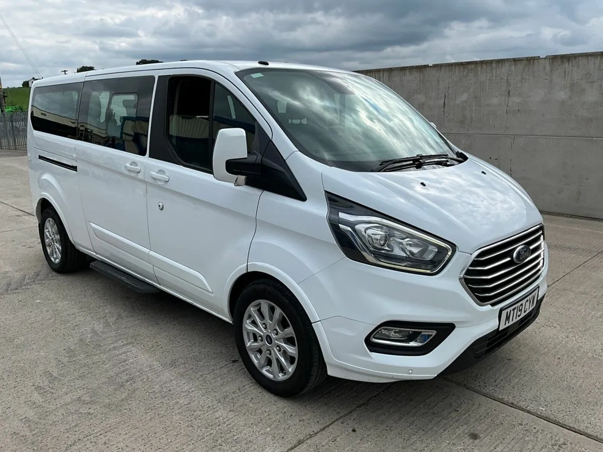 FORD TOURNEO CUSTOM L2 2.0 ECOBLUE 9 SEATER BUS - Image 1
