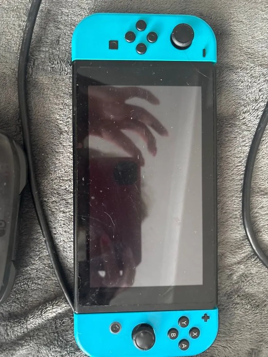 Nintendo Switch For Sale - Image 4