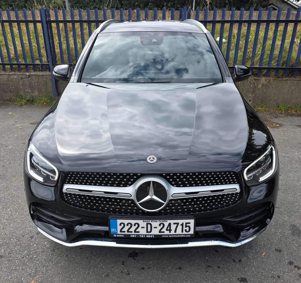 22 Mercedes GLC 300E - Image 3