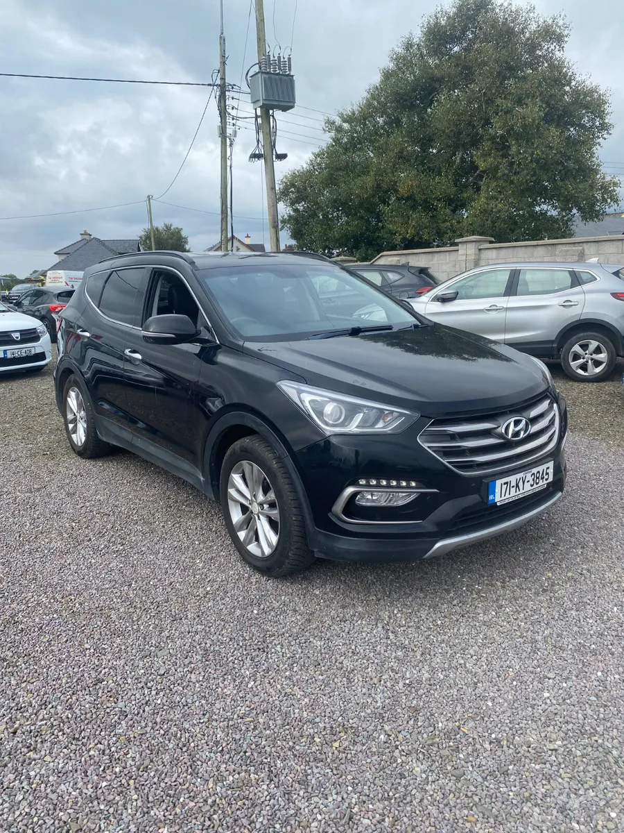 Hyundai Santa Fe 2017 - Image 1