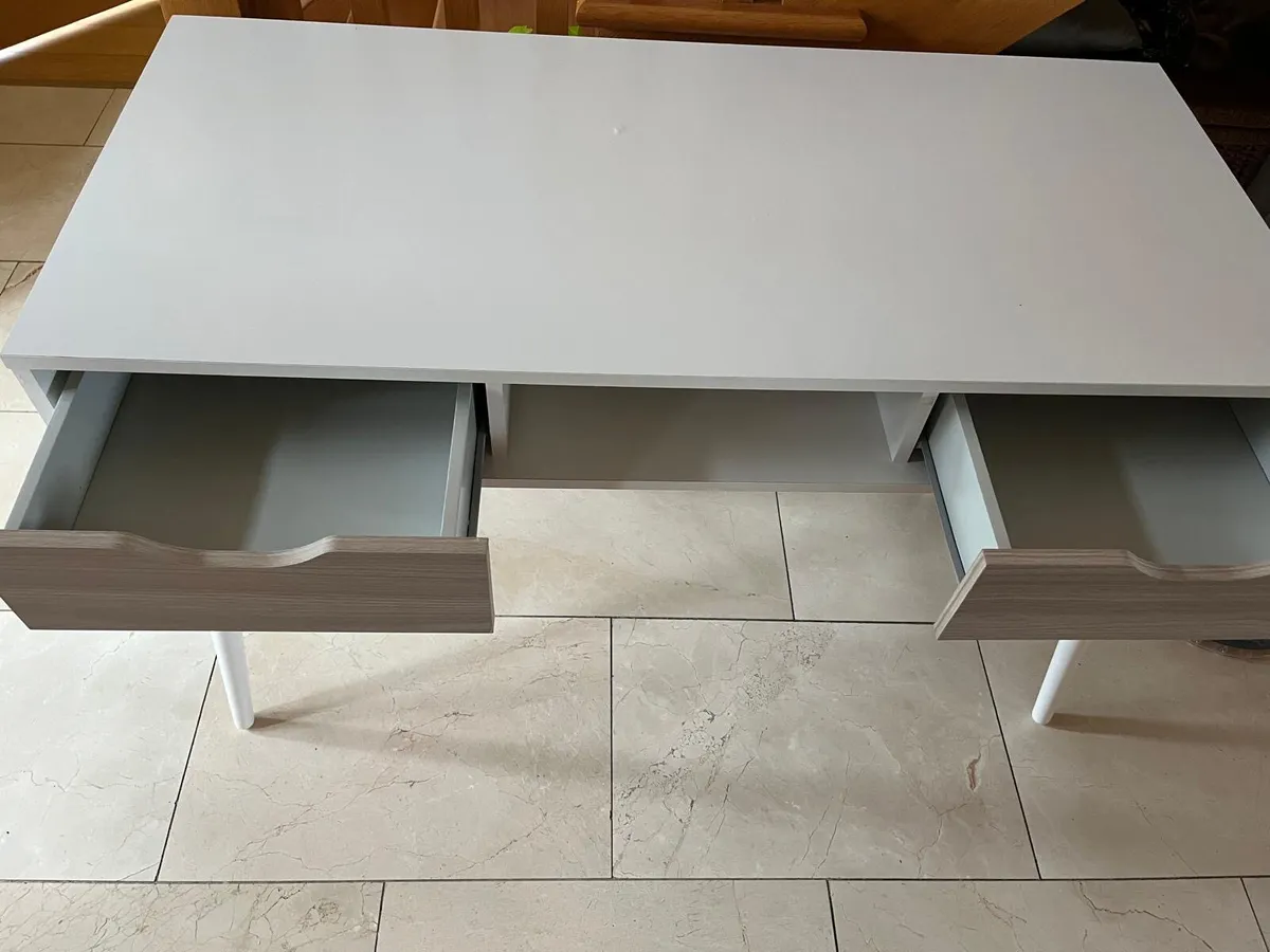 Table - Image 4