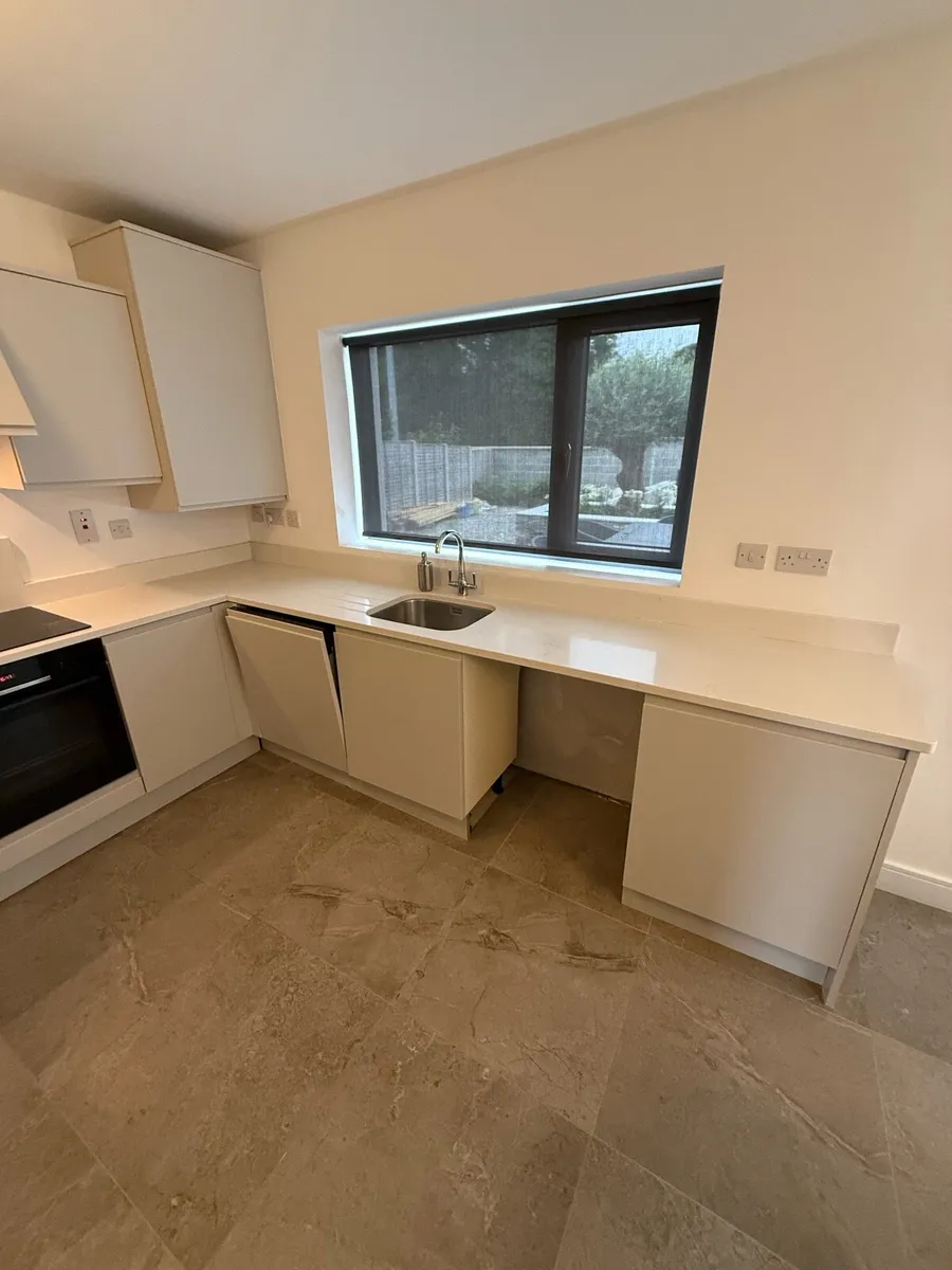 Full Kitchen with Appliances - Image 3