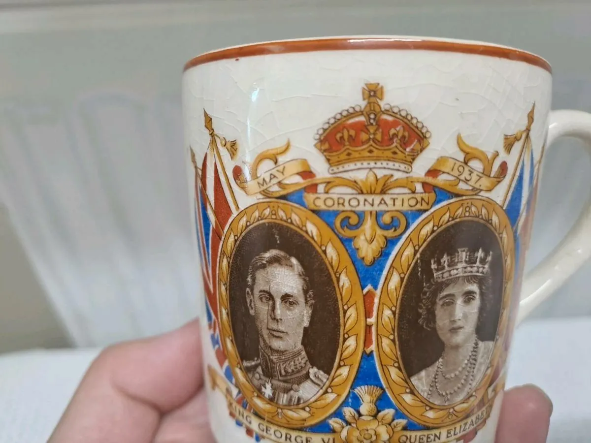 1937 King George VI coronation mug - Image 2