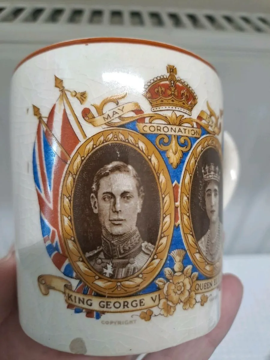 1937 King George VI coronation mug - Image 3