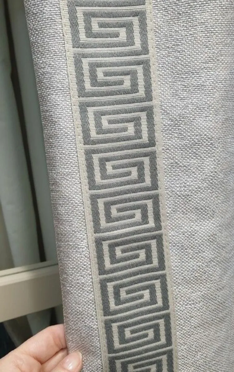 Material World - Luxury Ready made Curtains 90 x 9 - Image 3