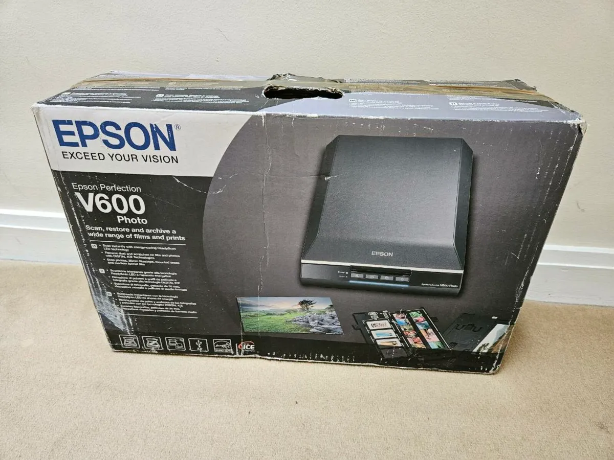 EPSON perfection V600 photo - Image 2