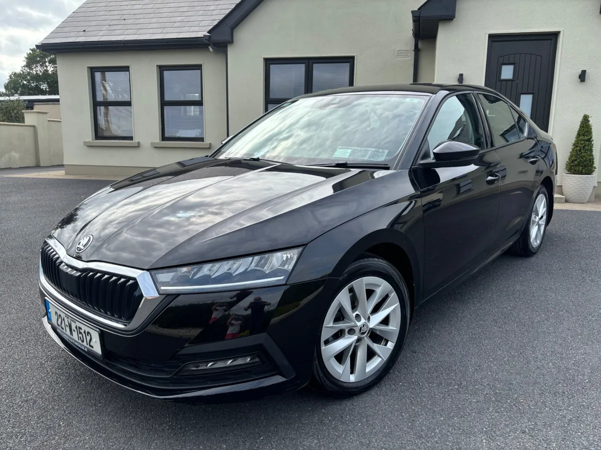 2022 (221)Skoda Octavia 2.0 Diesel Ambition - Image 2