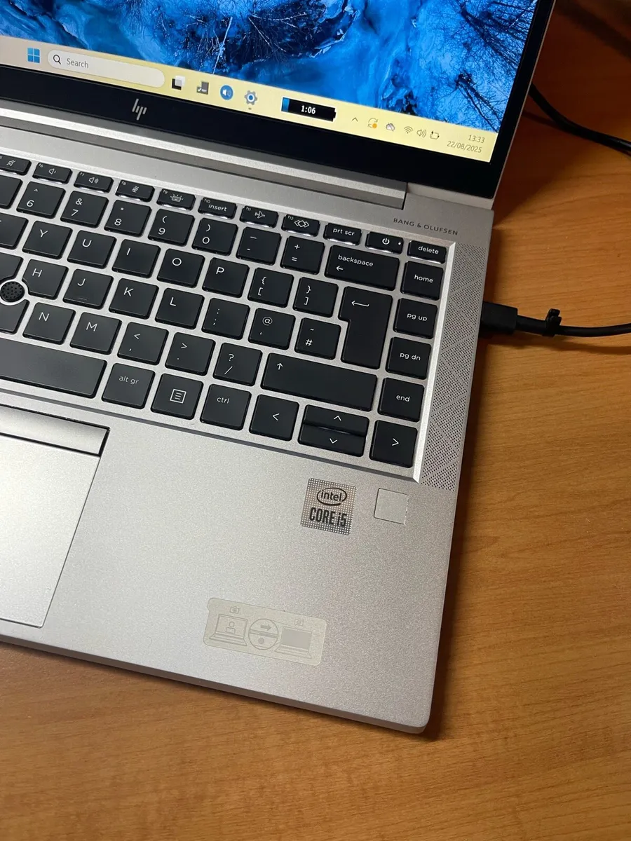 HP laptop i5 pro 32gb 256 win 11 pro - Image 2