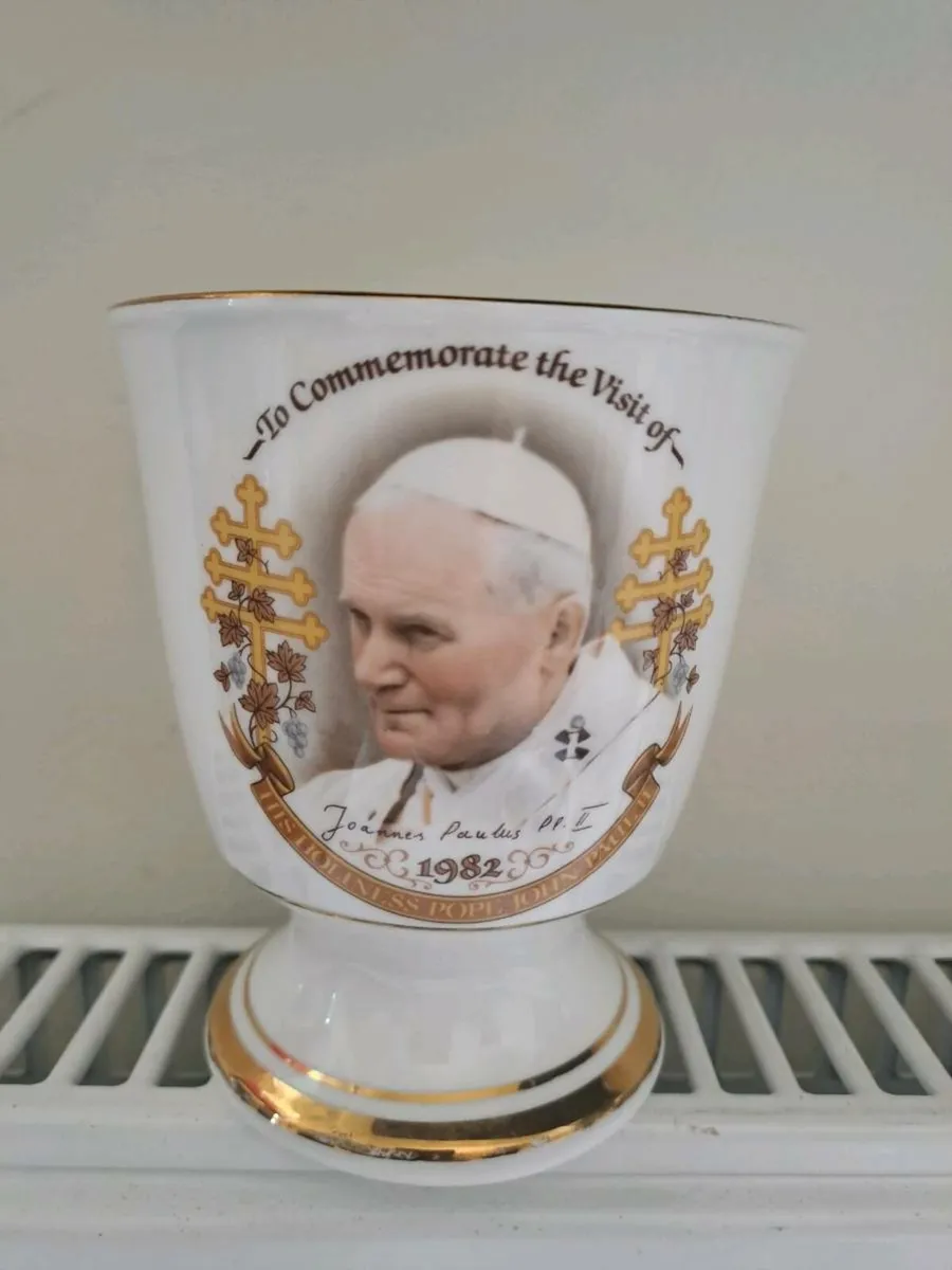 Commemorative cup Pope John Paul II 1982 - Image 1