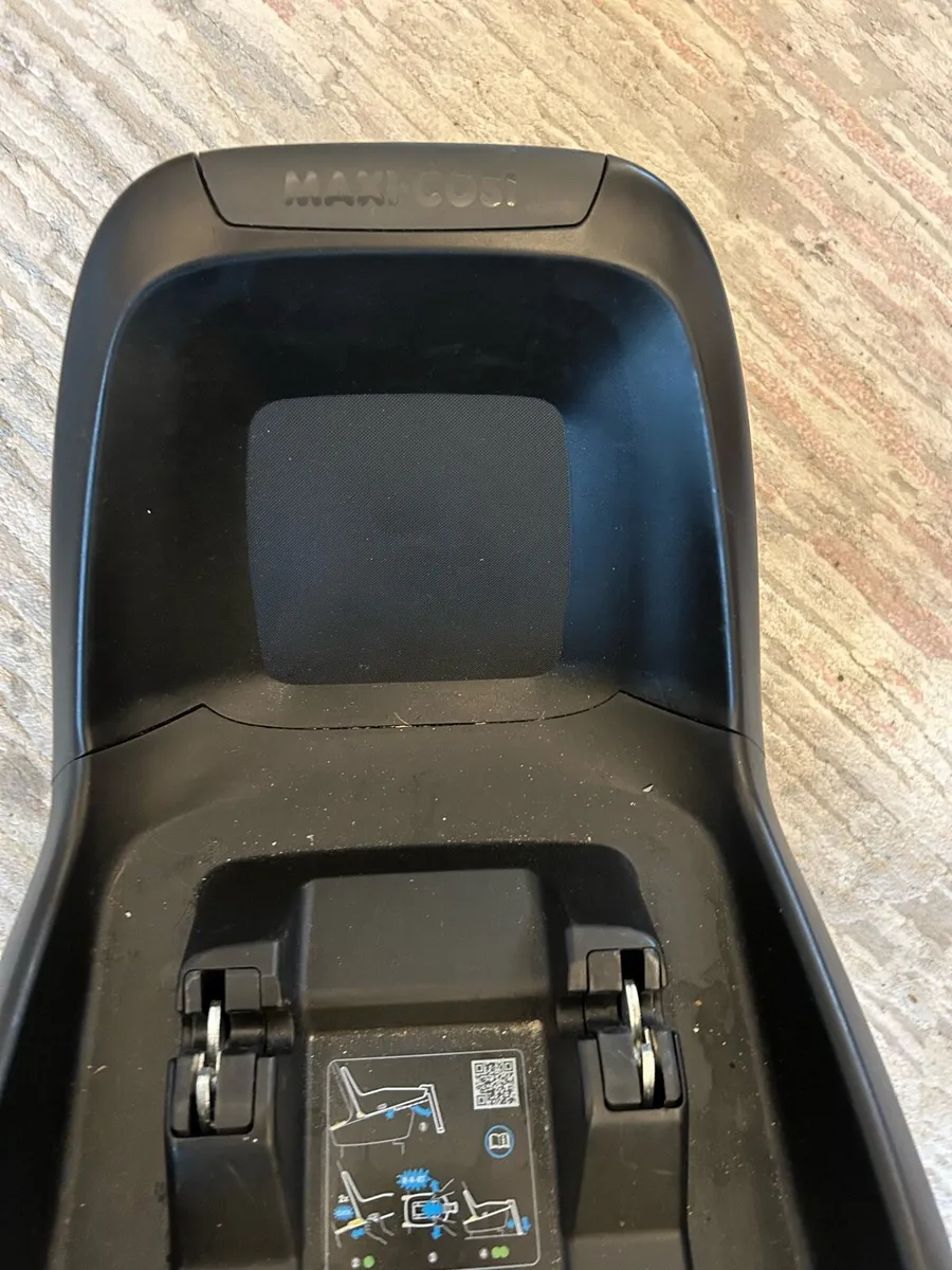 Maxi-Cosi 2 way fix Isofix base - Image 4
