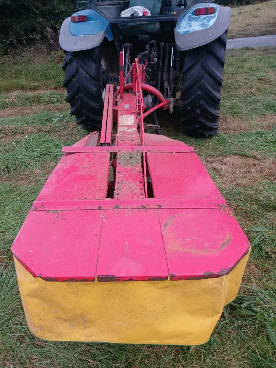 3 year old, 5'6 drum mower - Image 3