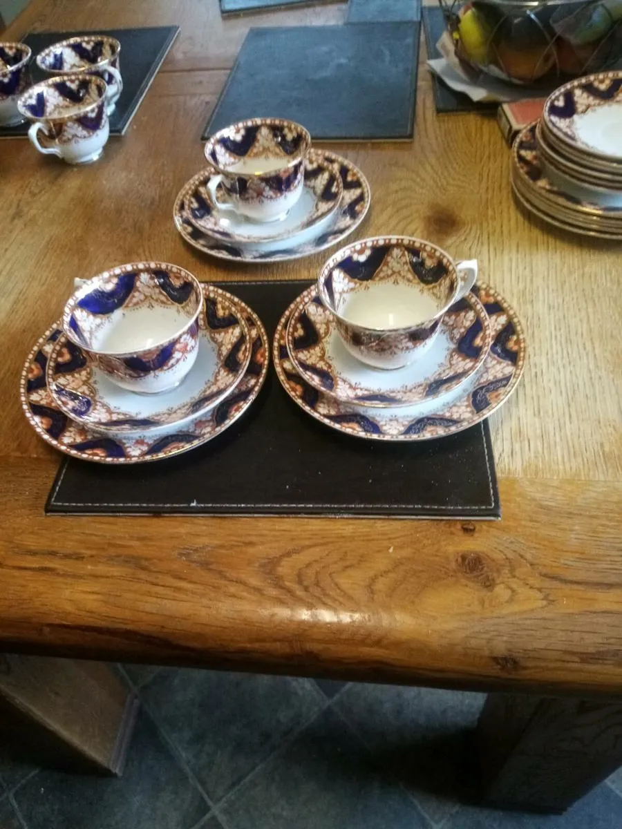 Royal Albert - Image 1