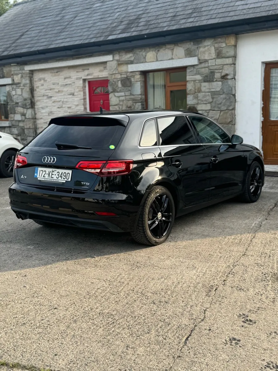 AUDI A3 1.4 Automatic S-Line 36000KM ONLY 2017 - Image 4