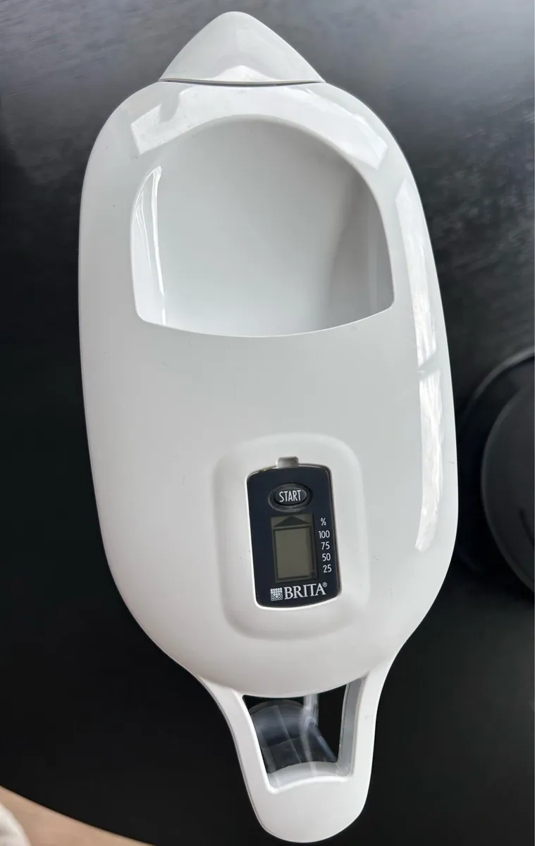 Britta Kettle and water Jug - Image 3