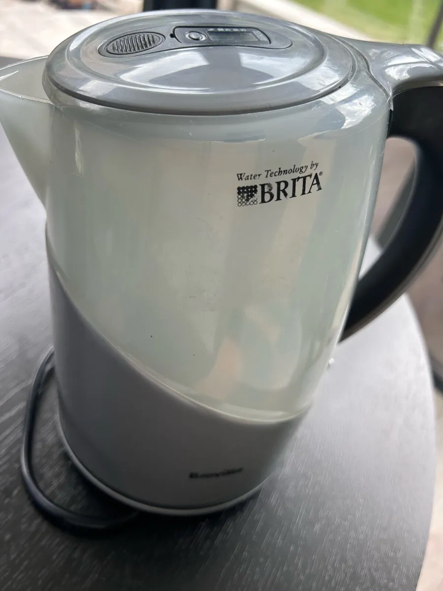 Britta Kettle and water Jug - Image 4