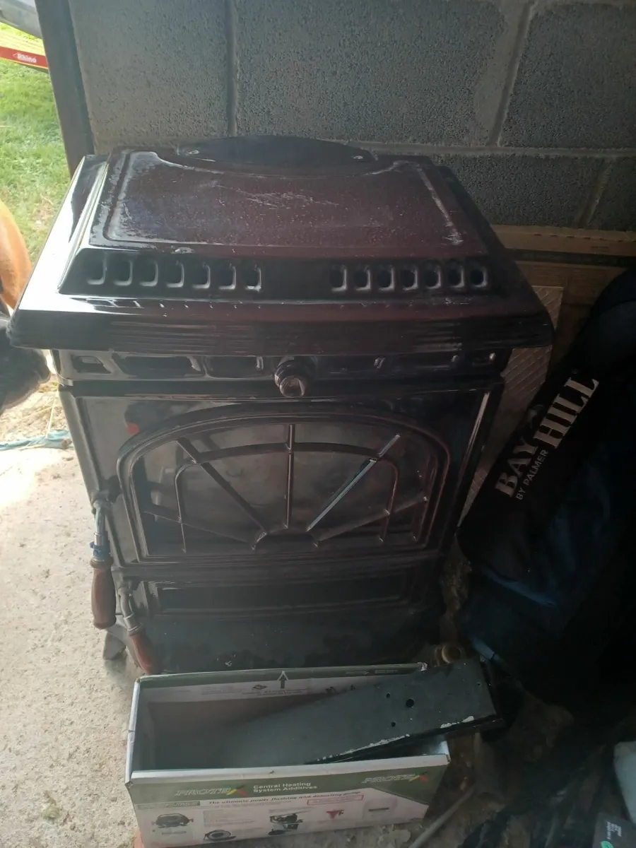Stanley ' erin' solid fuel stove, boiler model.. - Image 3