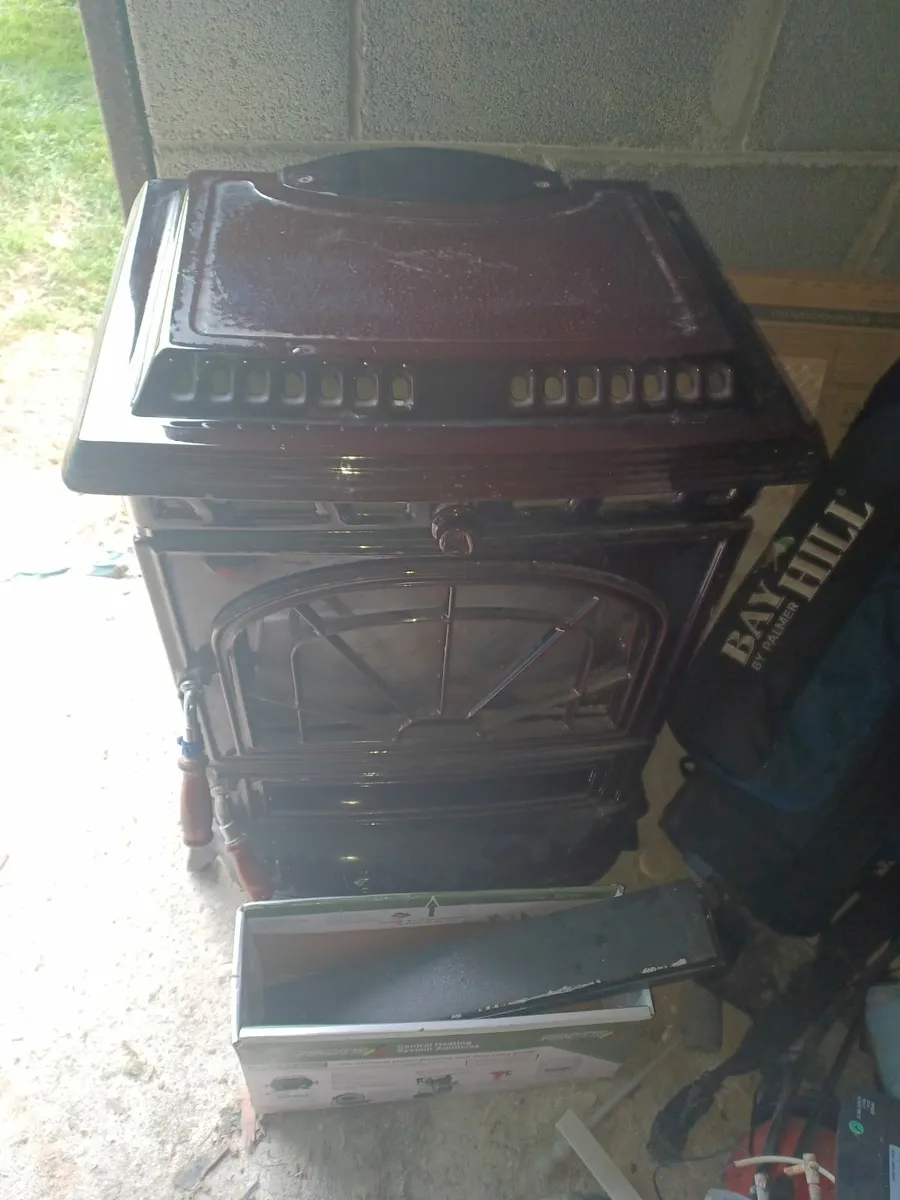Stanley ' erin' solid fuel stove, boiler model.. - Image 4
