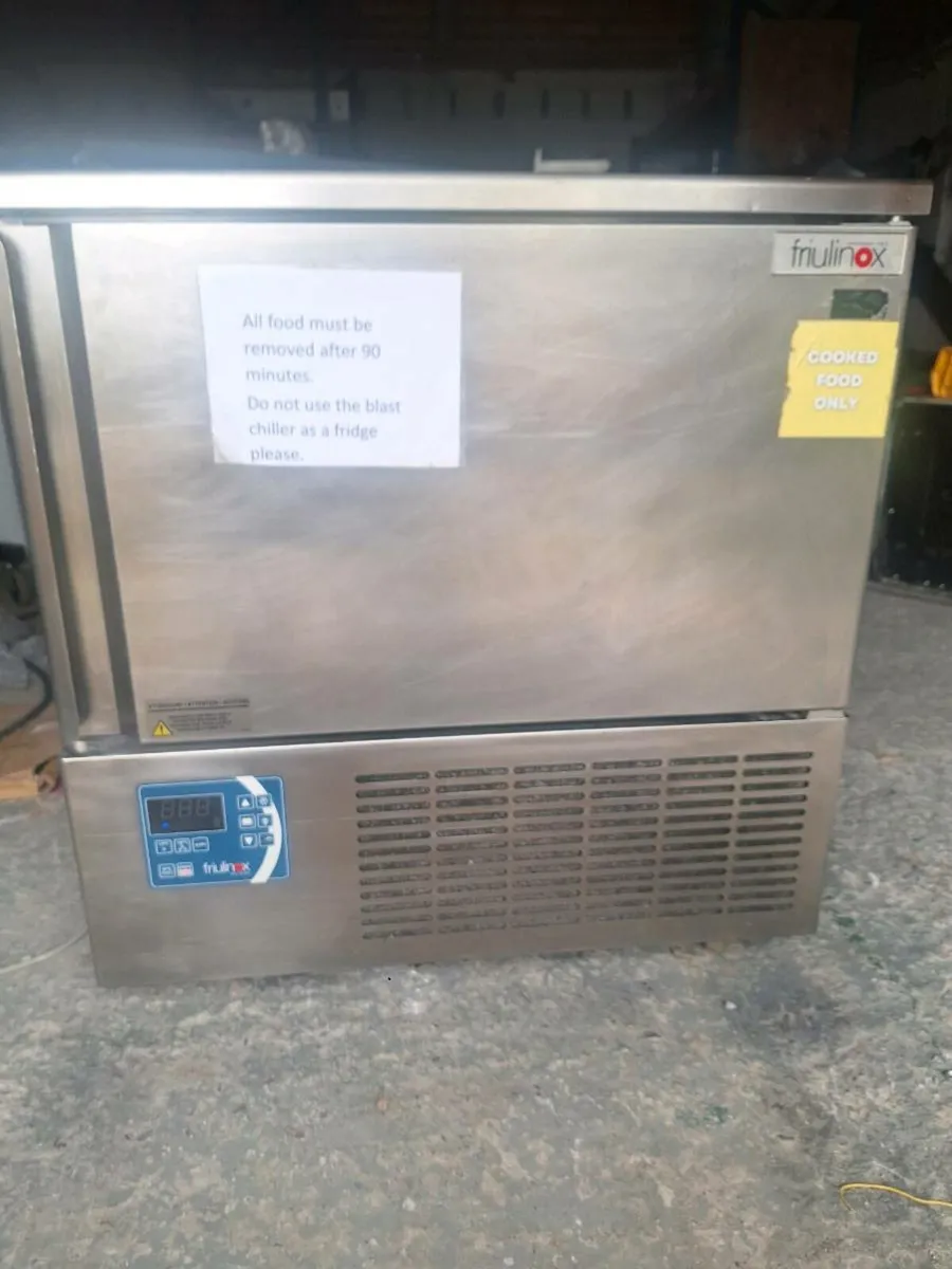 Blast chiller Display fridge &  deepfat fry - Image 2