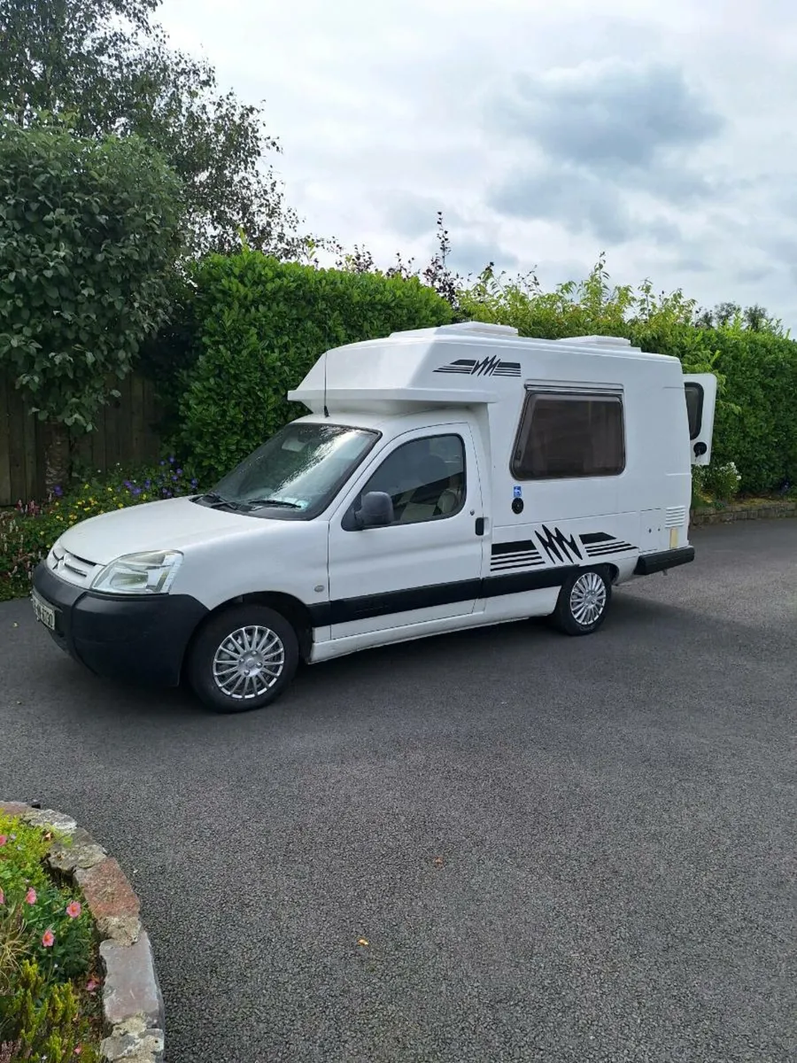 Camper - Image 1