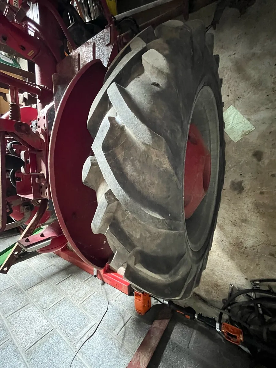 Farmall cub - Image 4