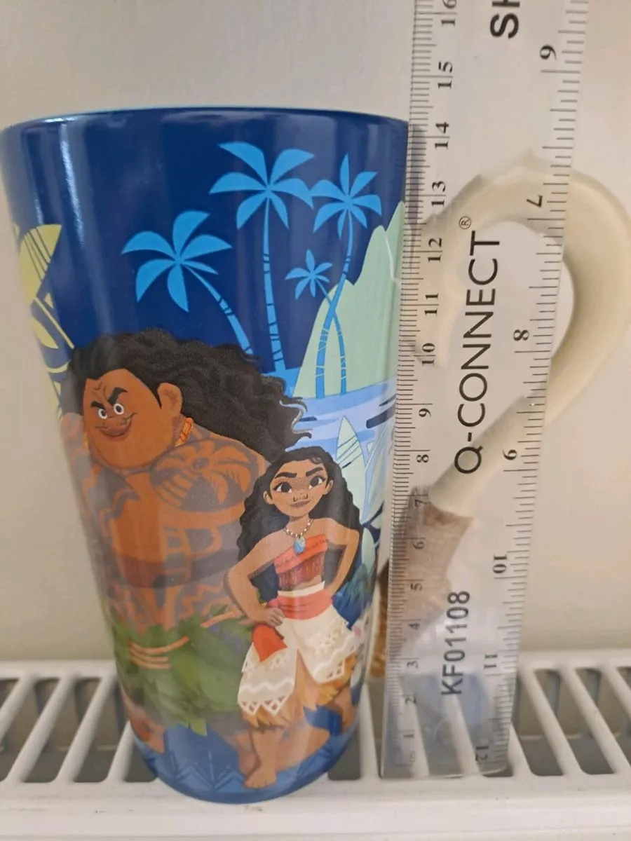 Disney Moana and Maui fishhook mug - Image 2