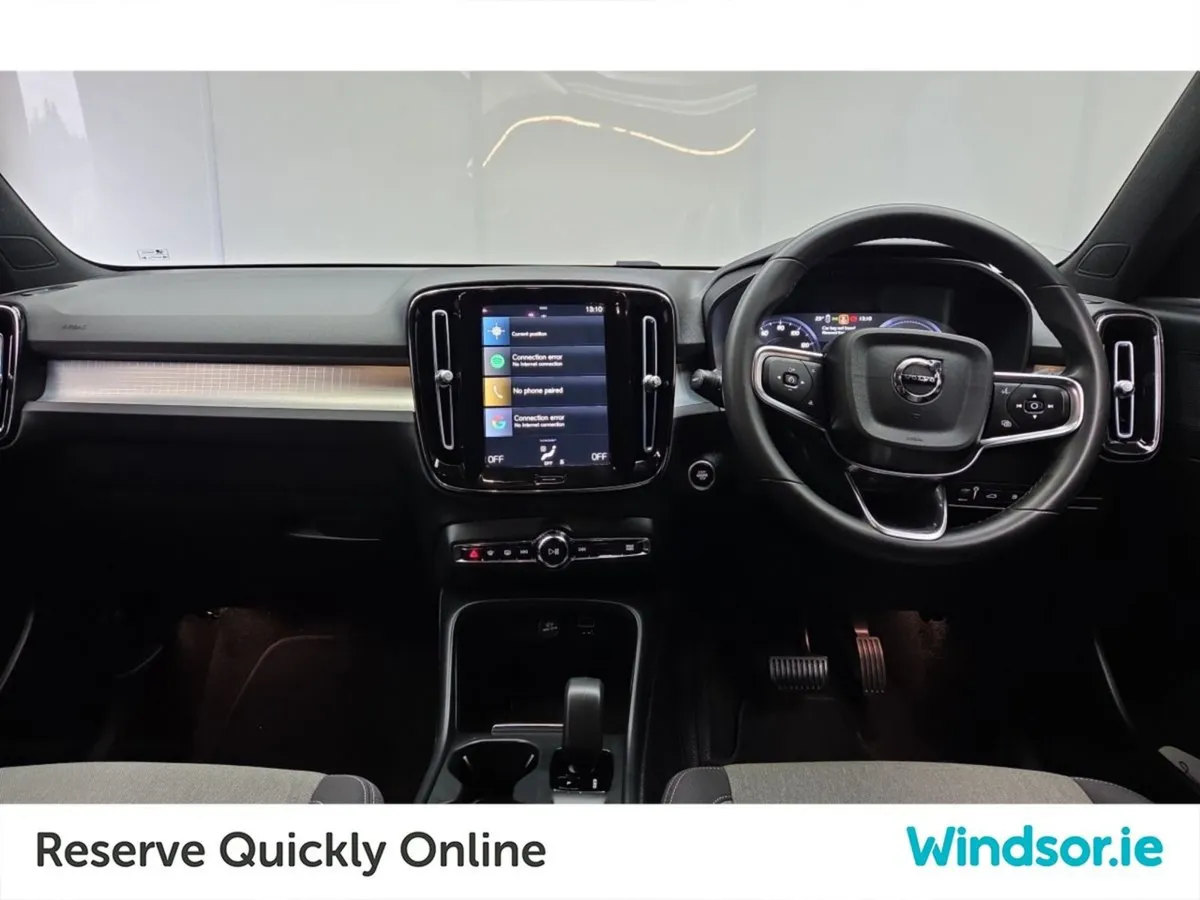 Volvo XC40 Core T4 Recharge T4 Hybrid - Image 4