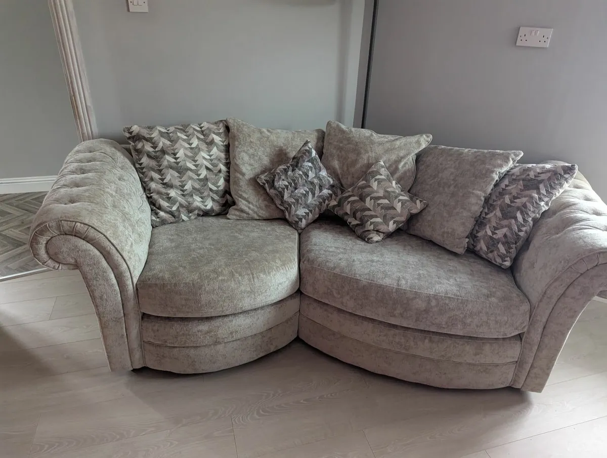 Couch - Image 1