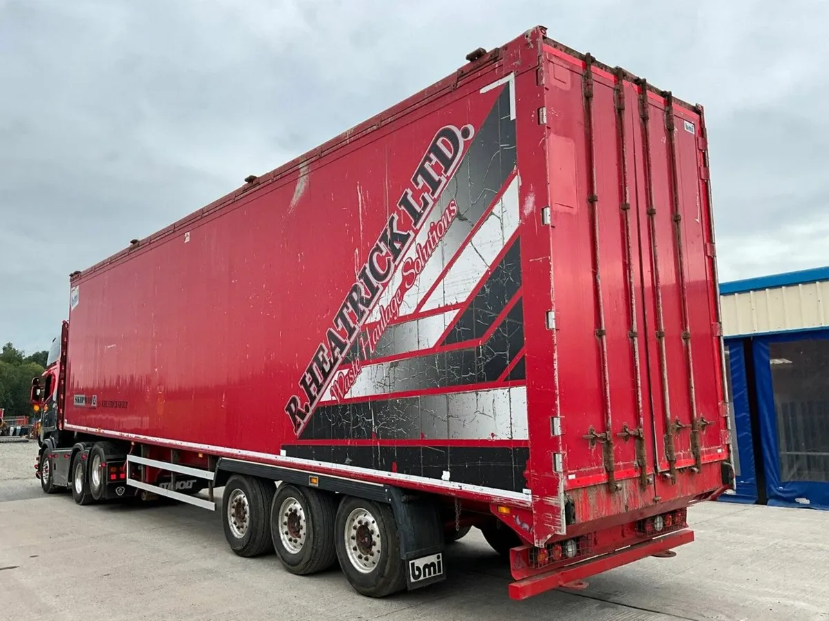 SDC 38 TON TRI AXLE WALKING FLOOR TRAILER - Image 3