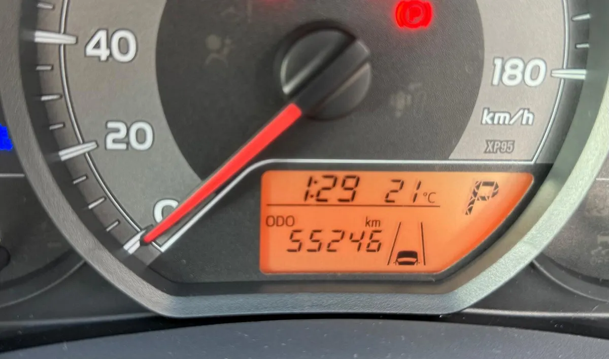 Toyota 2019 Vitz/ Yaris 1.0 Automatic, 34K Miles - Image 4