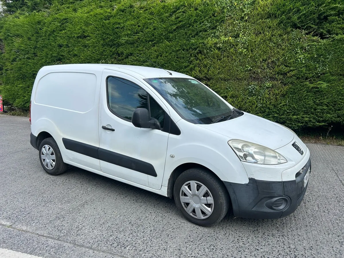 2012 Citroen Berlingo - Image 1