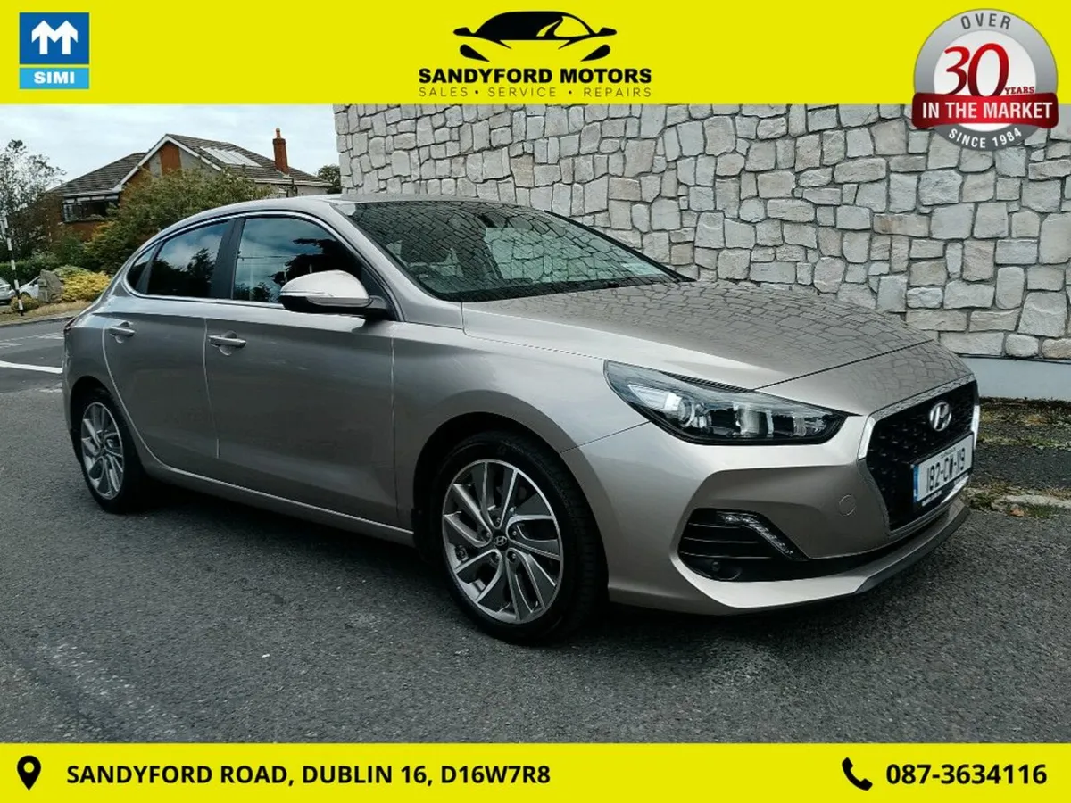 Hyundai i30 i 30 Fastback 5DR - Image 1