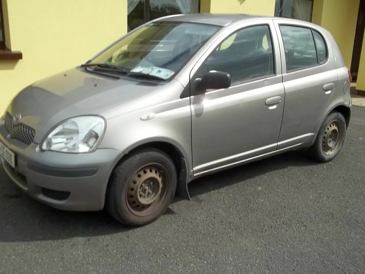 Toyota Yaris 2005 - Image 1