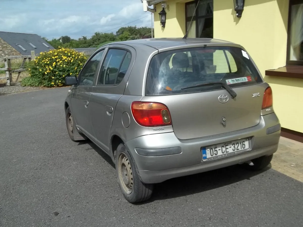 Toyota Yaris 2005 - Image 3