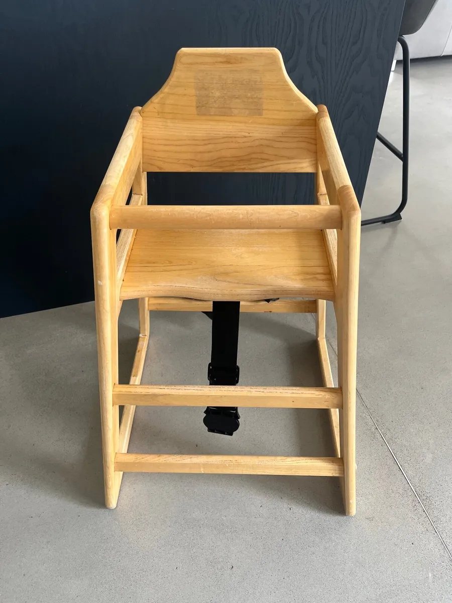 Wooden child high chair - Image 1