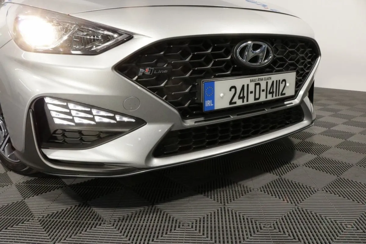 Hyundai i30 N Line 1.0l Petrol Hatchback - Image 3