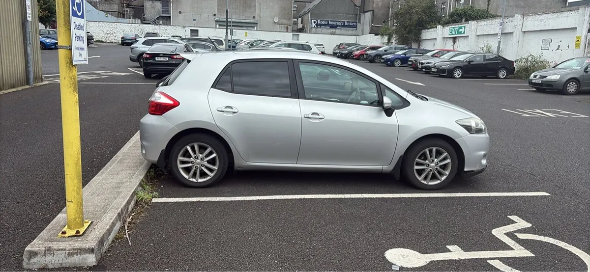 Toyota Auris - Image 2