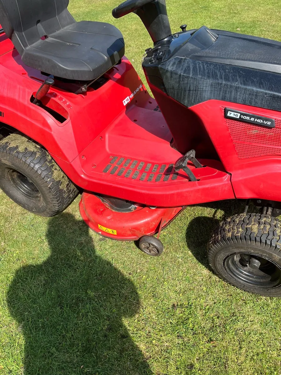 Ride on mower - Image 2