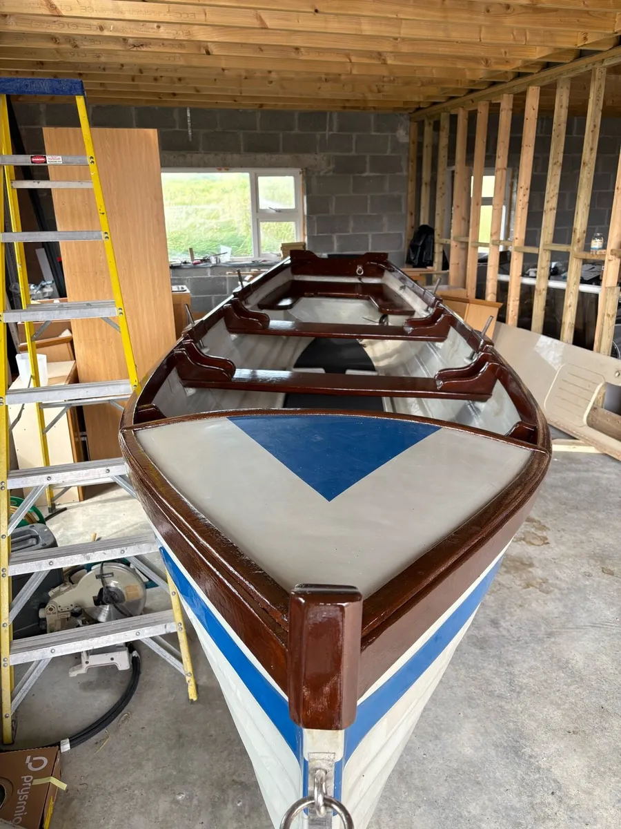 lake boat - Image 4