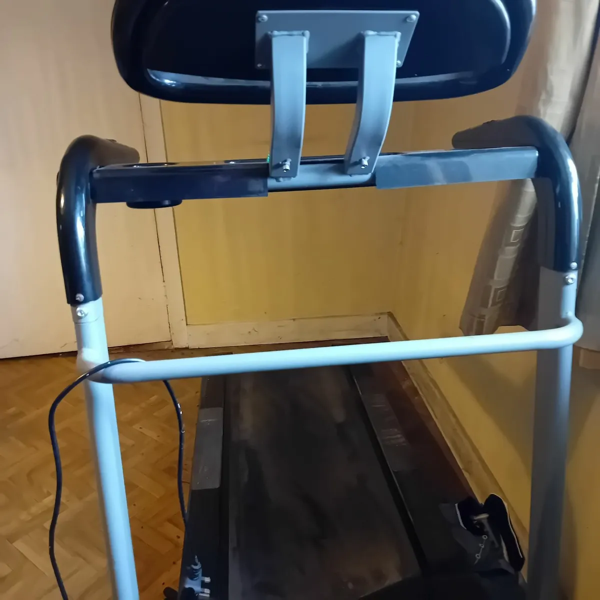 A Threadmill - Image 3