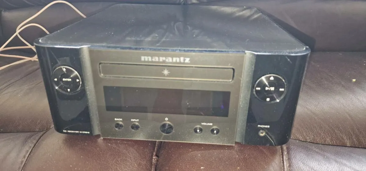 Marantz CD and DAB player with high end Bowers Wil - Image 1