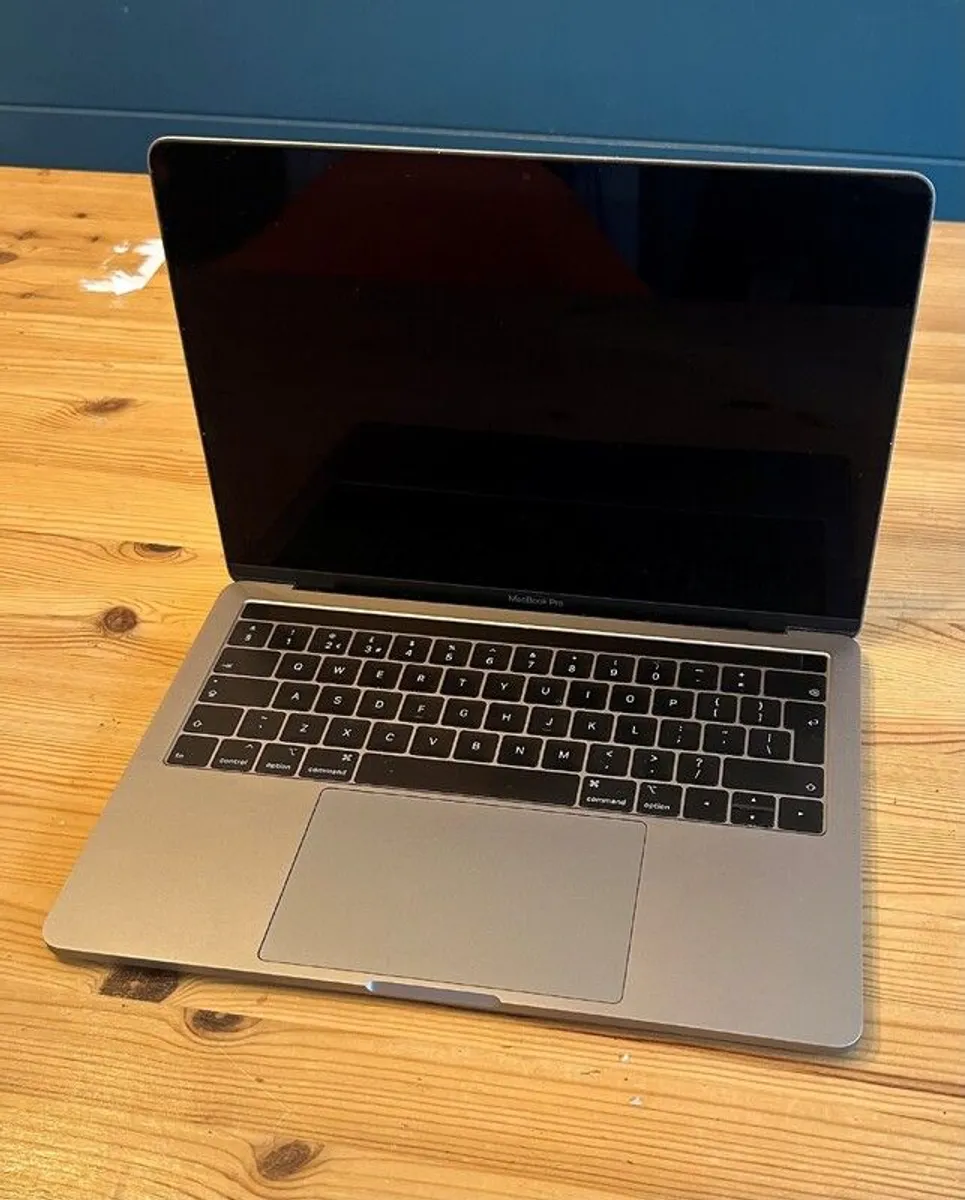 MacBook Pro - Image 2