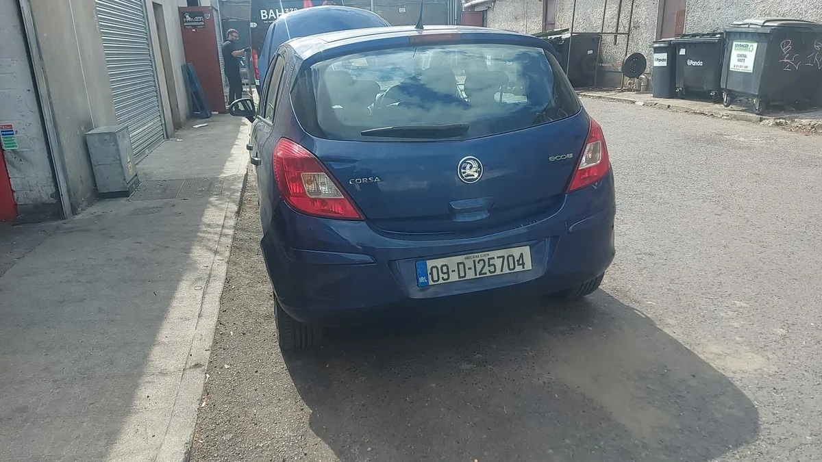 Opel corsa 2009 make an offer - Image 1