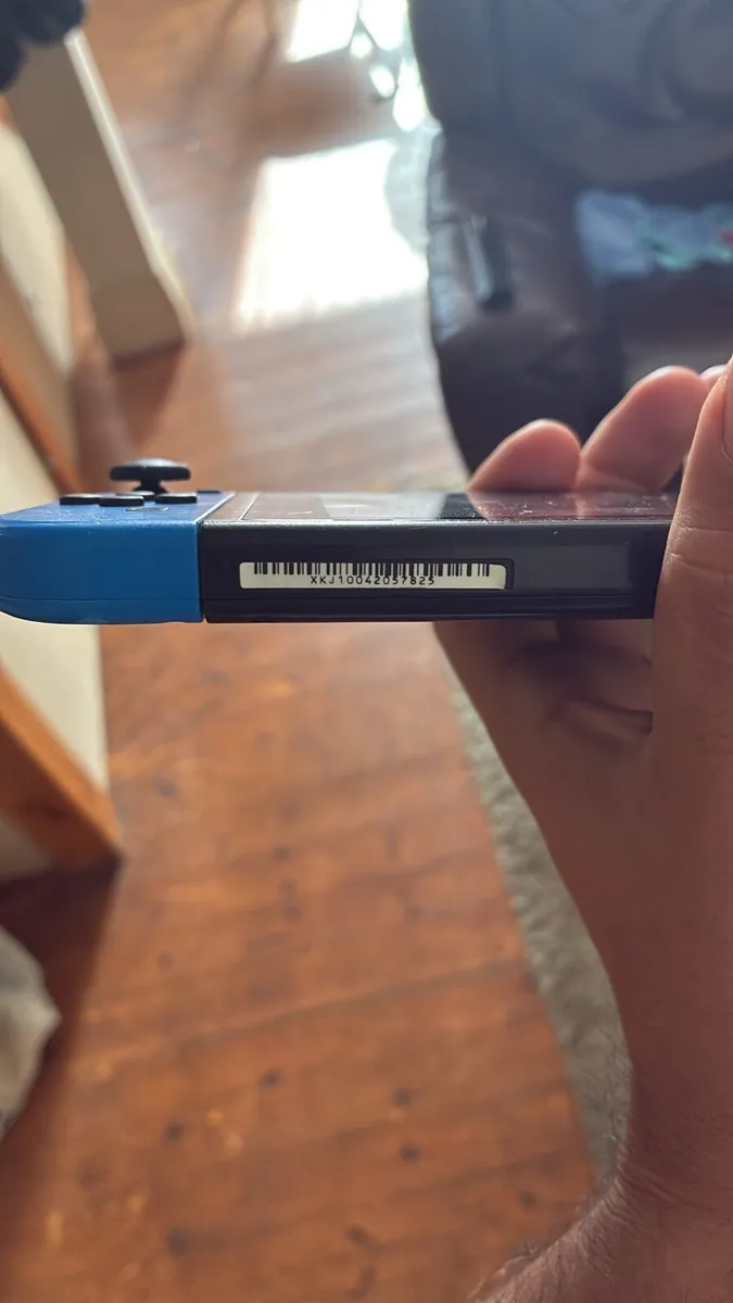 Nintendo Switch - Image 2