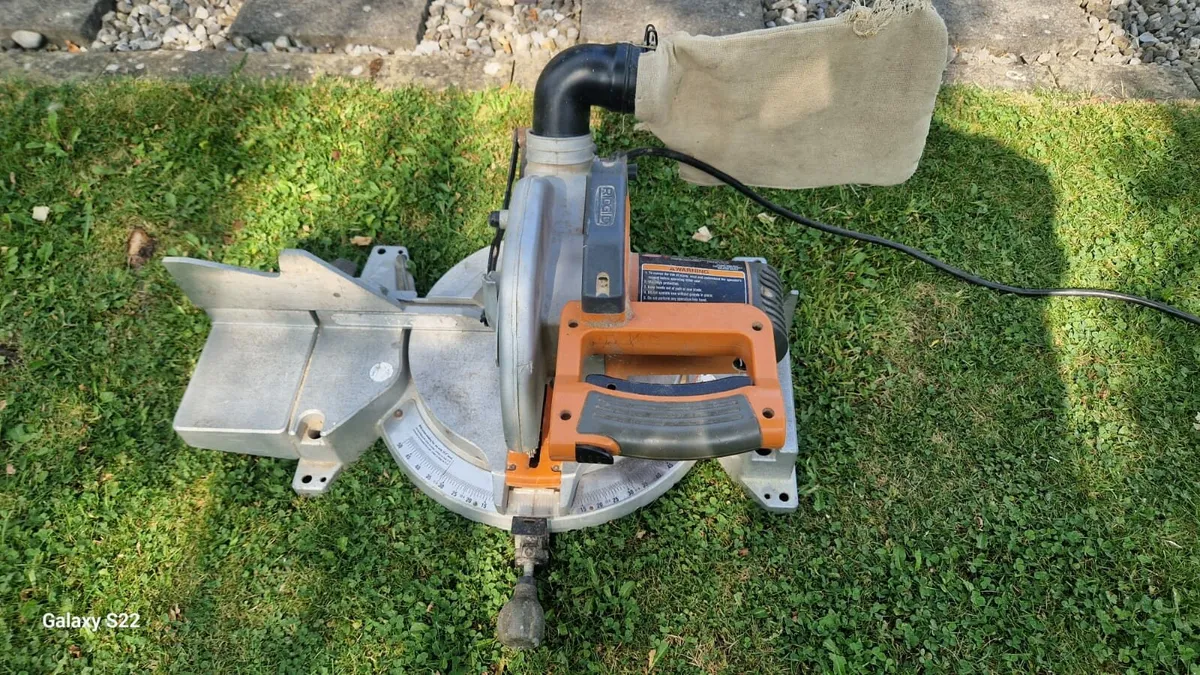 Rigid 10" Chop & Miter Saw - Image 3