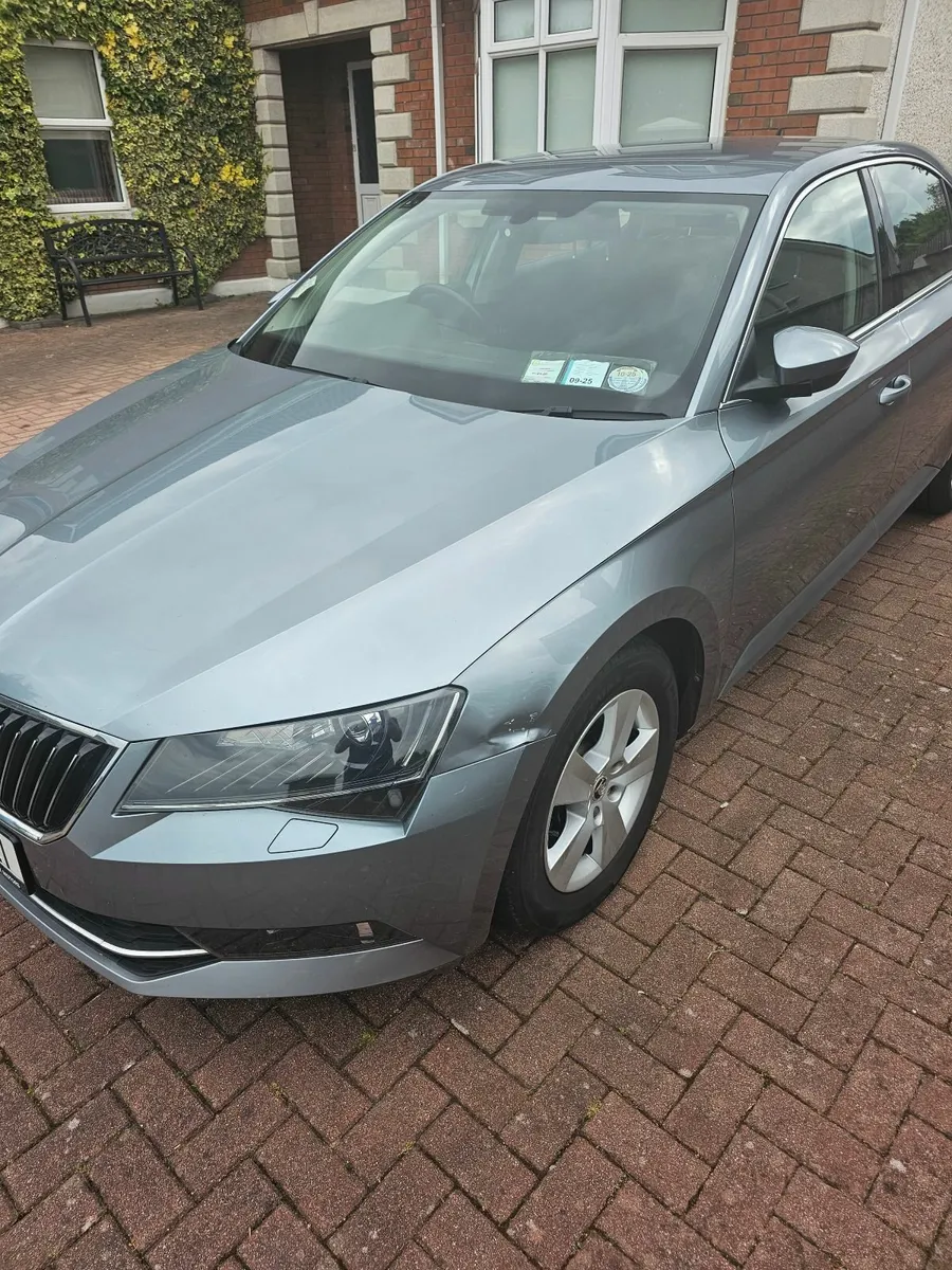 Skoda Superb 2018 - Image 3