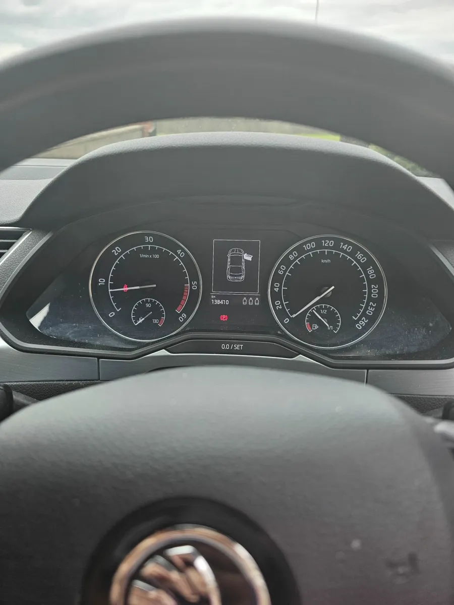 Skoda Superb 2018 - Image 4
