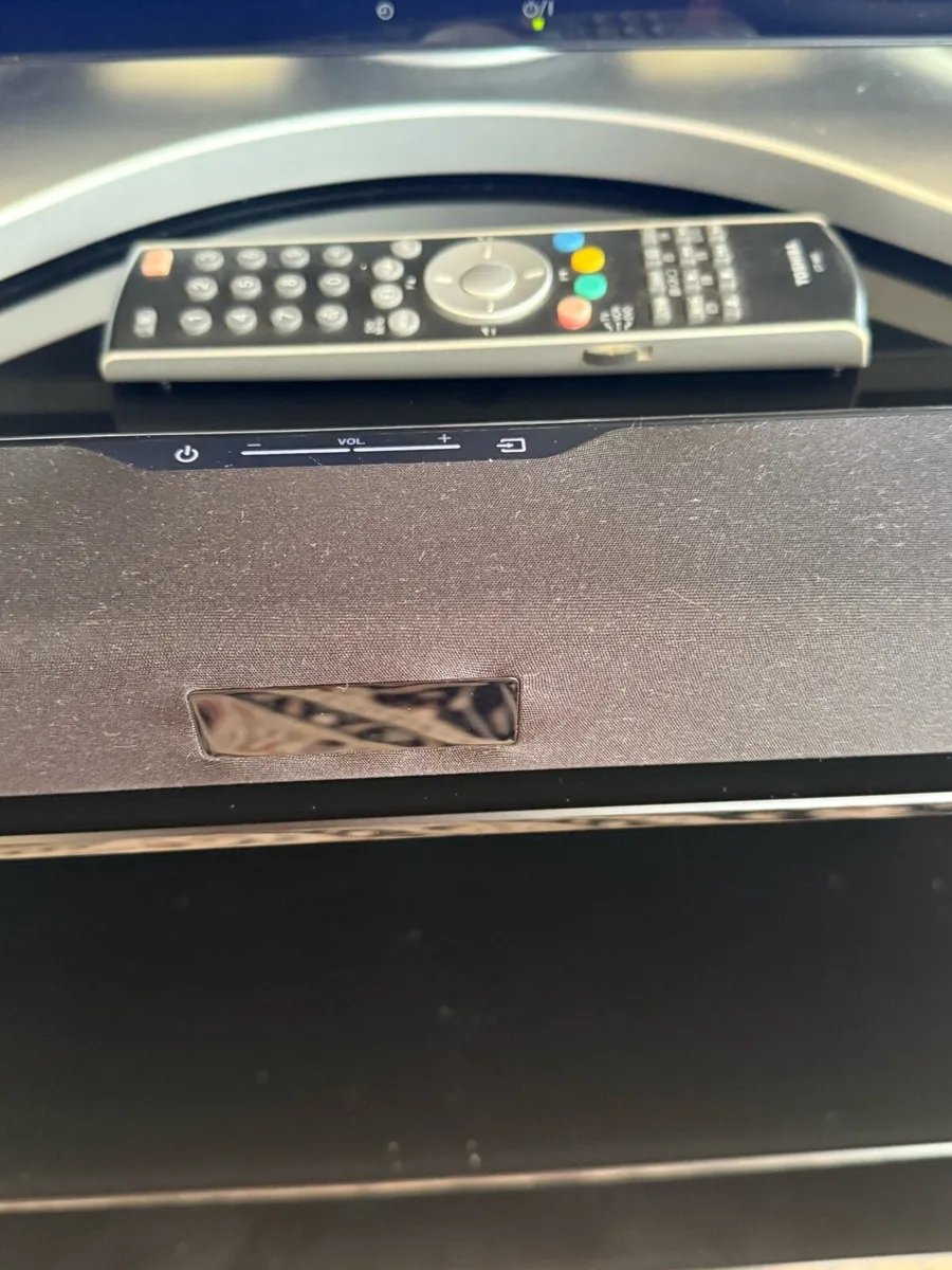 Toshiba 42 inch Lcd Tv - Image 3