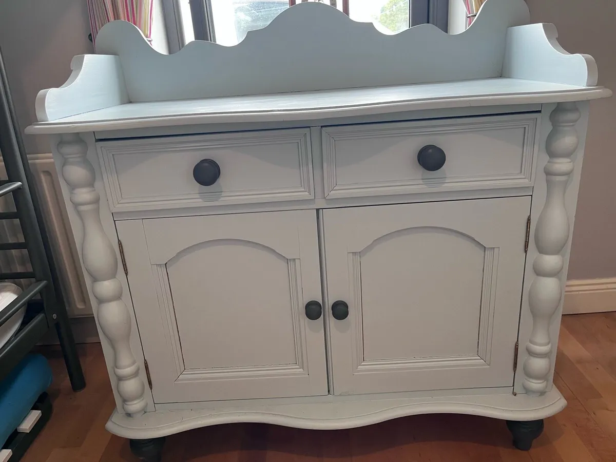 Dresser - Image 2